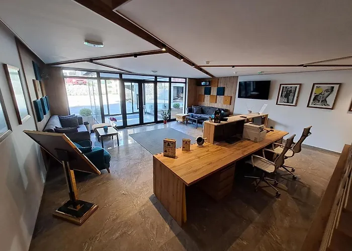 Lux Stevanovic A86 *